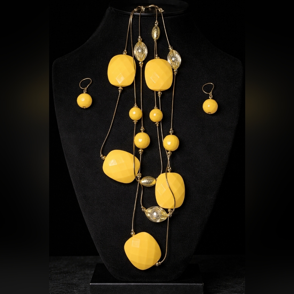 Elegant Yellow and Gold Jewelry Set